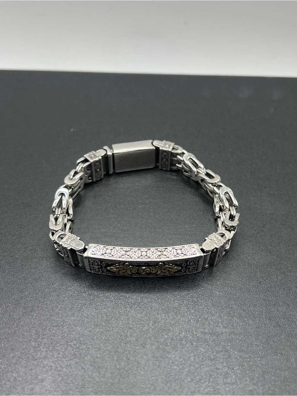 Men’s Vintage Style Engraved Byzantine Chain Bracelet